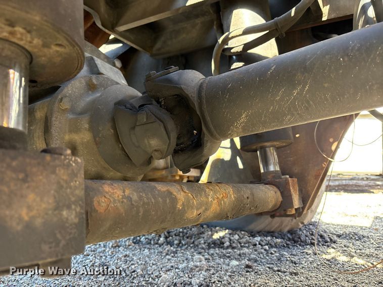 image for item YA2681 2002 Kalmar Ottawa yard truck