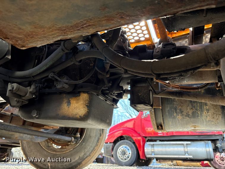 image for item YA2681 2002 Kalmar Ottawa yard truck