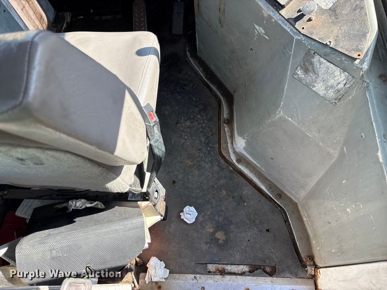 image for item YA2681 2002 Kalmar Ottawa yard truck