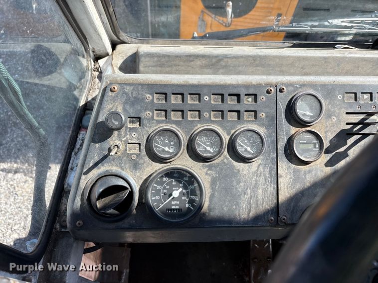 image for item YA2681 2002 Kalmar Ottawa yard truck