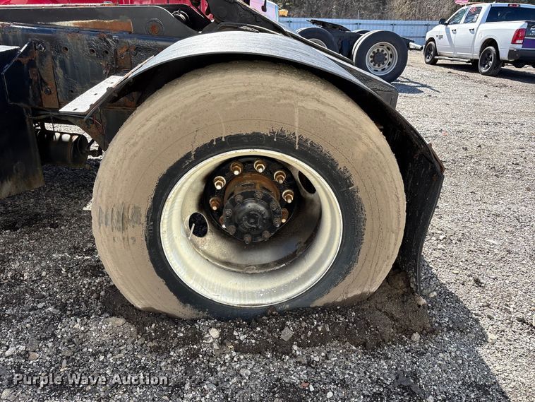 image for item YA2681 2002 Kalmar Ottawa yard truck