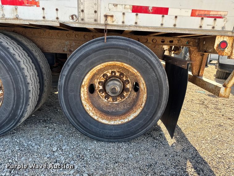 image for item YA2682 1995 Wabash dry van trailer