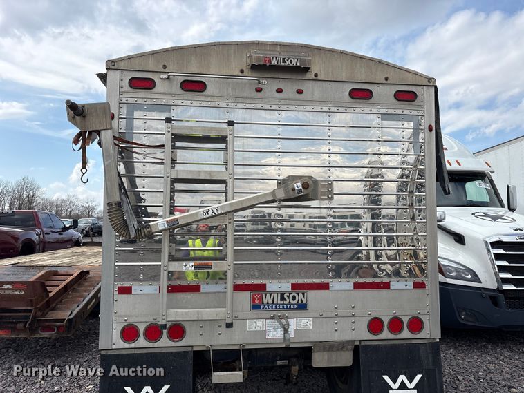 image for item YA2749 2018 Wilson DWH-650 grain trailer