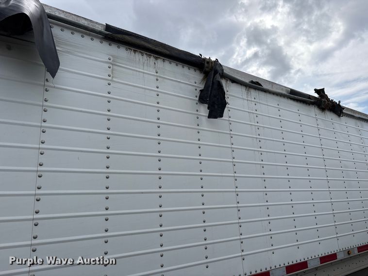 image for item YA2749 2018 Wilson DWH-650 grain trailer