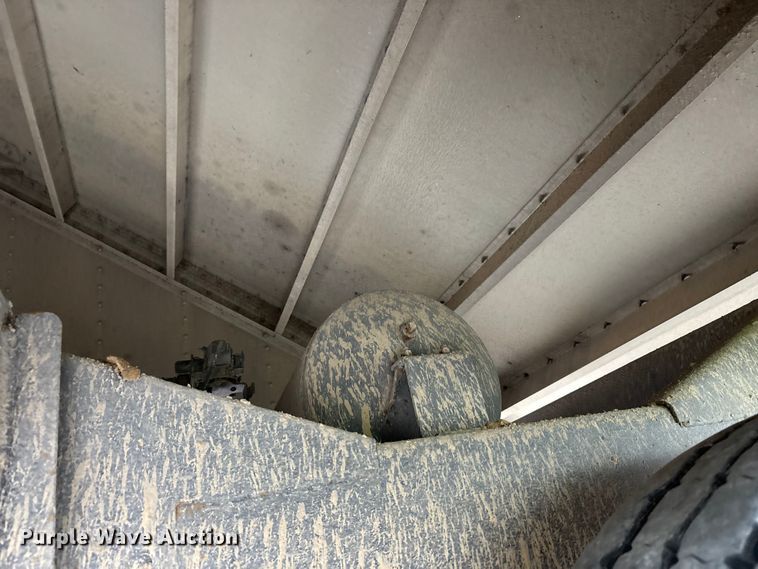 image for item YA2749 2018 Wilson DWH-650 grain trailer