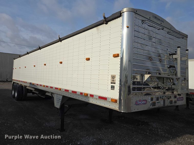 image for item YA2754 2010 Wilson DWH-550 grain trailer