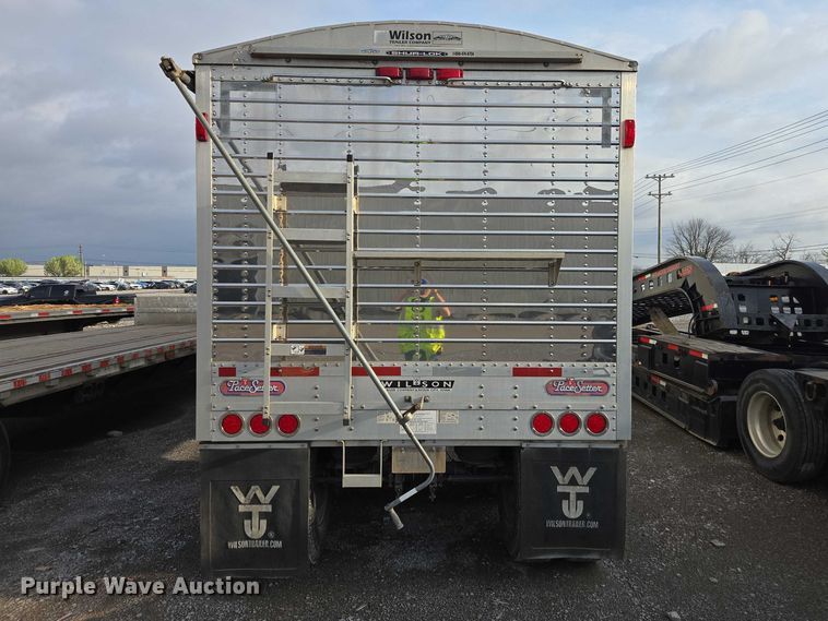 image for item YA2754 2010 Wilson DWH-550 grain trailer
