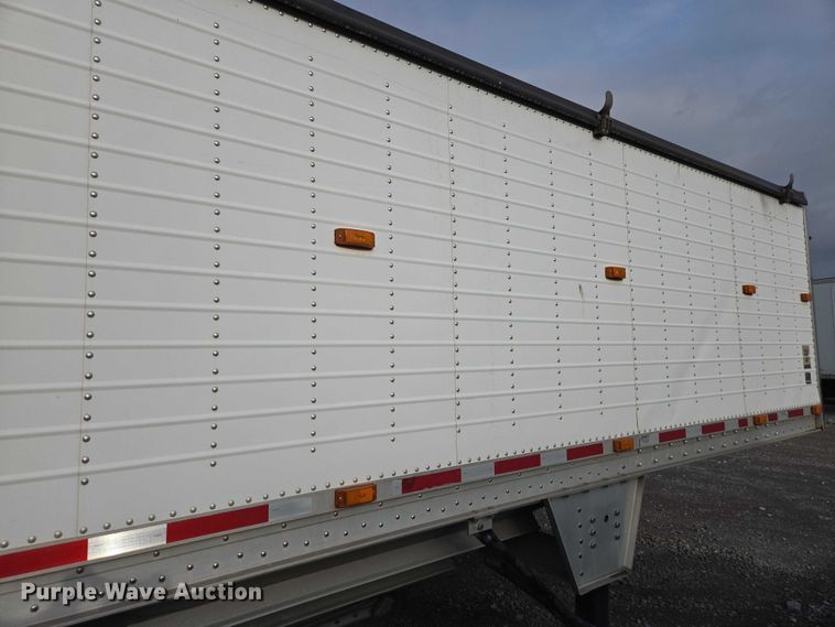 image for item YA2754 2010 Wilson DWH-550 grain trailer