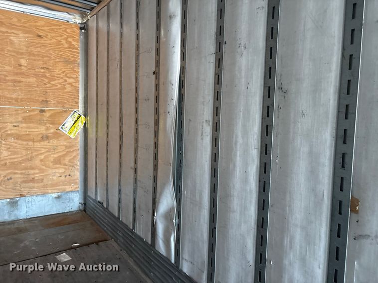 image for item YA6114 2015 Vanguard MaxCube dry van trailer