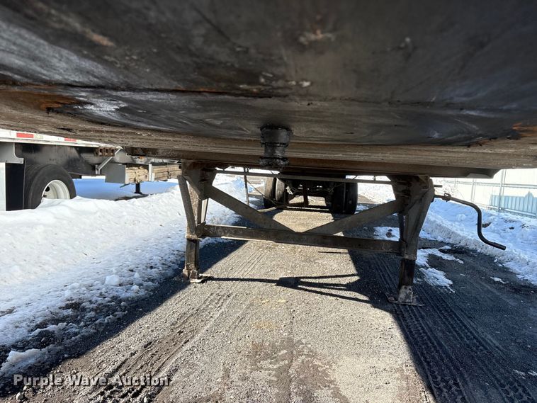 image for item YA6114 2015 Vanguard MaxCube dry van trailer