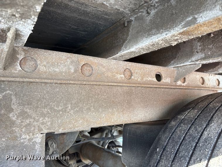 image for item YA6114 2015 Vanguard MaxCube dry van trailer