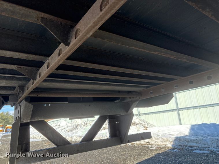 image for item YA6114 2015 Vanguard MaxCube dry van trailer