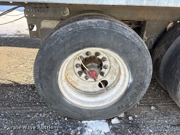 image for item YA6114 2015 Vanguard MaxCube dry van trailer