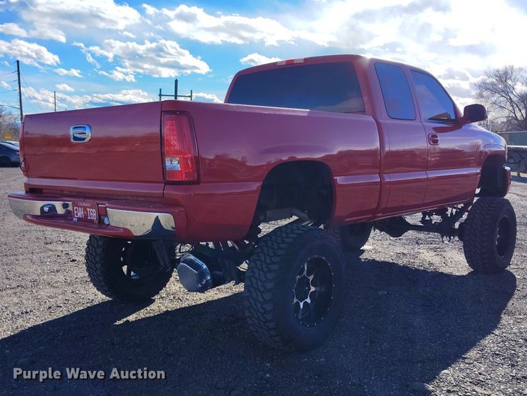 image for item BI9756 2003 GMC Sierra 1500 Ext. Cab pickup truck