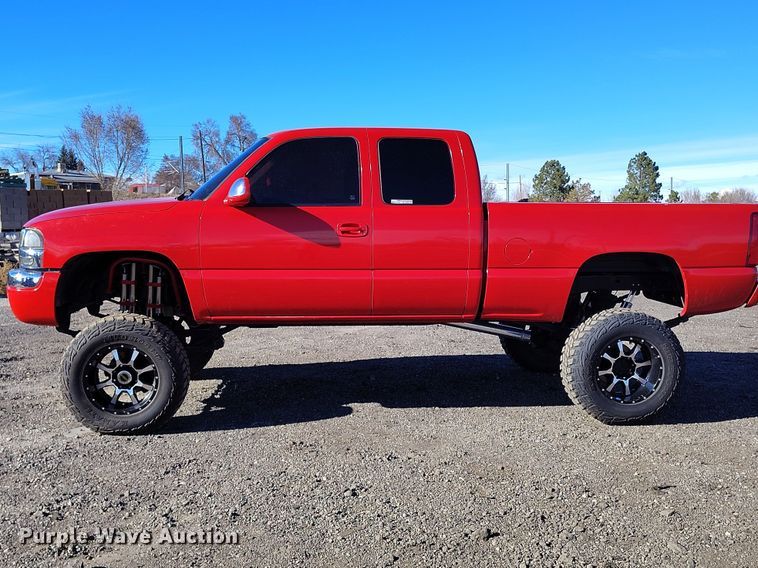 image for item BI9756 2003 GMC Sierra 1500 Ext. Cab pickup truck