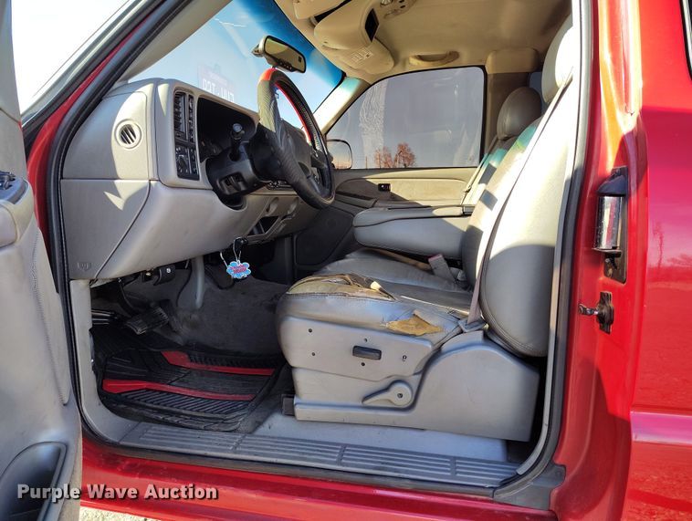 image for item BI9756 2003 GMC Sierra 1500 Ext. Cab pickup truck