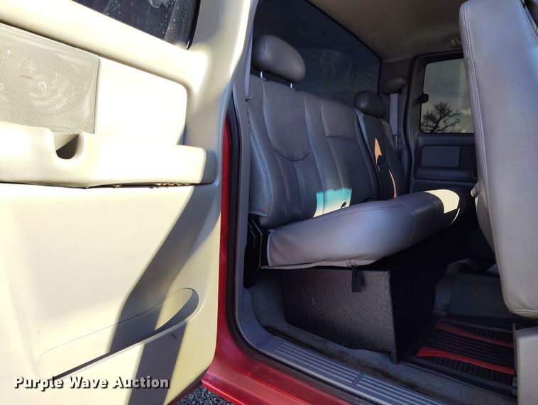 image for item BI9756 2003 GMC Sierra 1500 Ext. Cab pickup truck