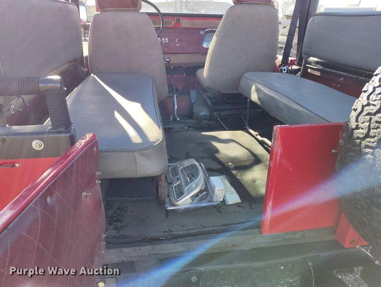 image for item BI9757 1961 Toyota FJ 40 Land Cruiser SUV