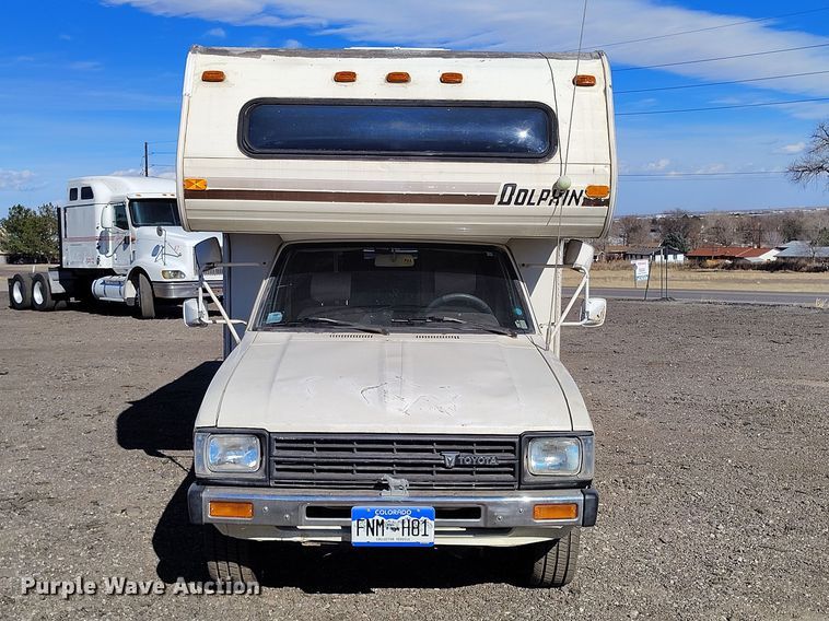 image for item BI9761 1983 Toyota Dolphin RV