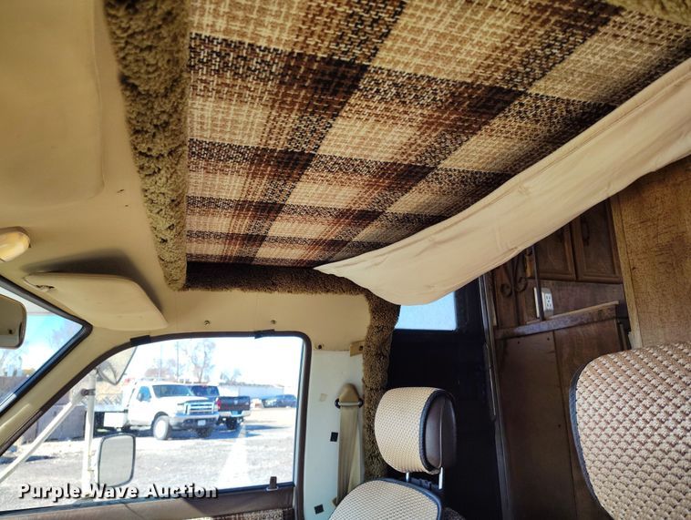 image for item BI9761 1983 Toyota Dolphin RV