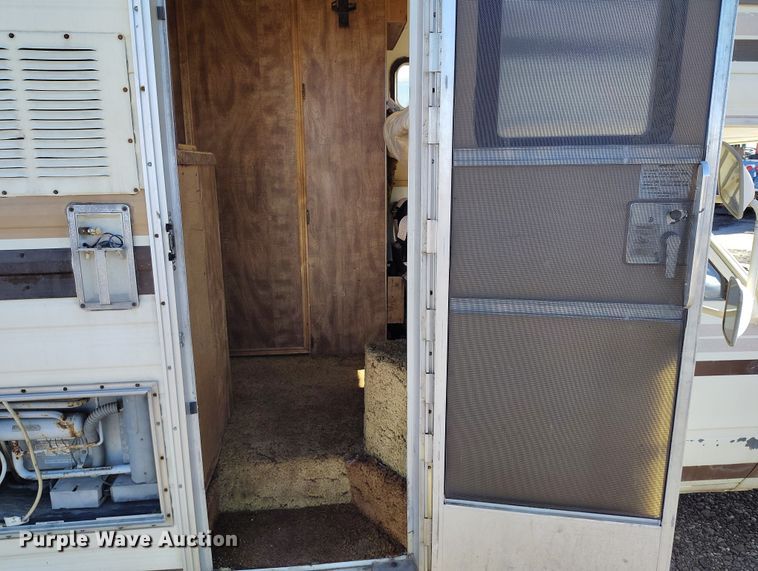 image for item BI9761 1983 Toyota Dolphin RV