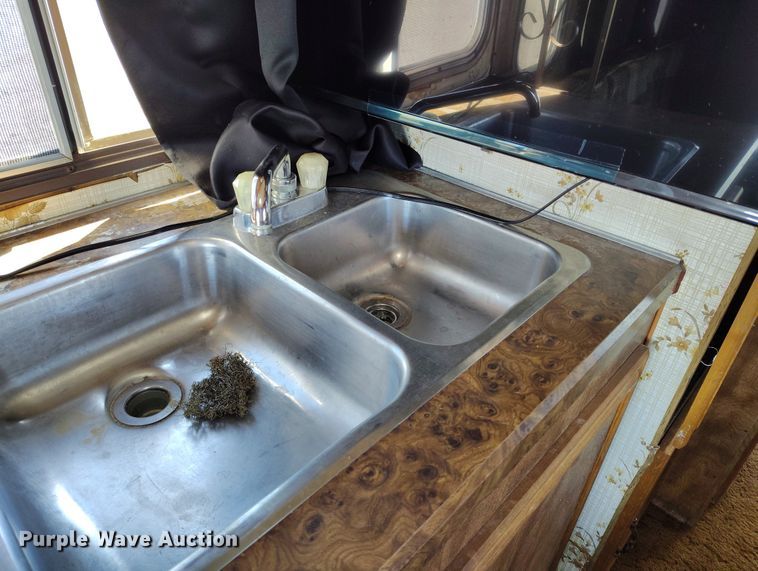 image for item BI9761 1983 Toyota Dolphin RV