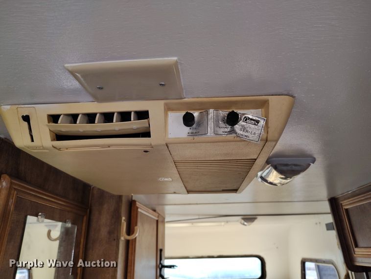 image for item BI9761 1983 Toyota Dolphin RV