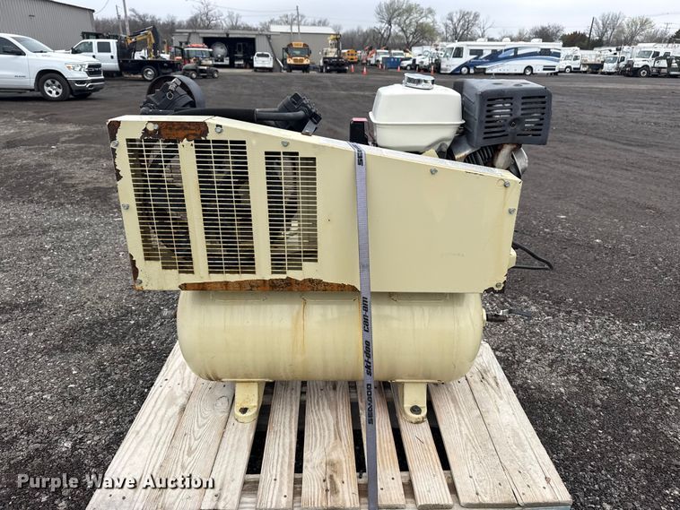 image for item DO8456 Ingersoll Rand air compressor