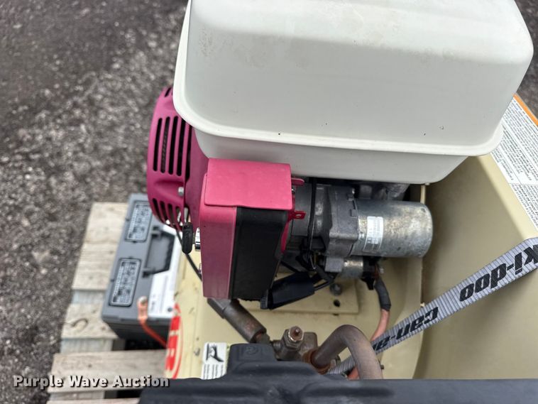 image for item DO8456 Ingersoll Rand air compressor