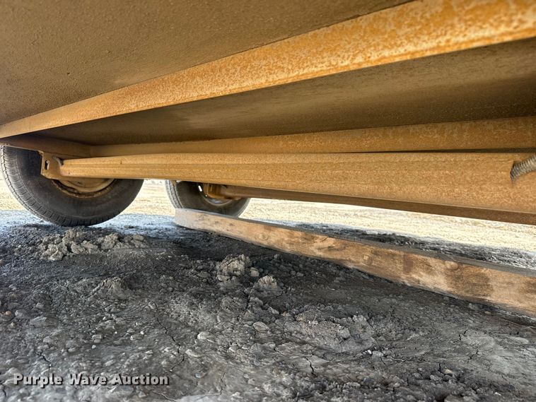 image for item DO8461 2011 Contract Manufacturer Trailers enclosed cargo trailer