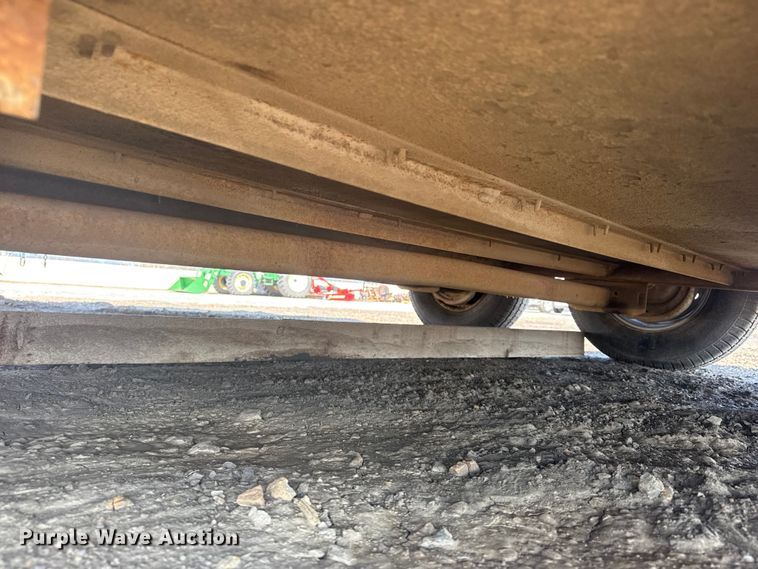 image for item DO8461 2011 Contract Manufacturer Trailers enclosed cargo trailer