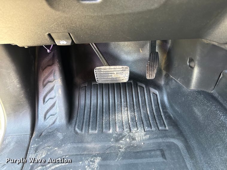 image for item DO8462 2021 Chevrolet Silverado 2500HD Crew Cab pickup truck