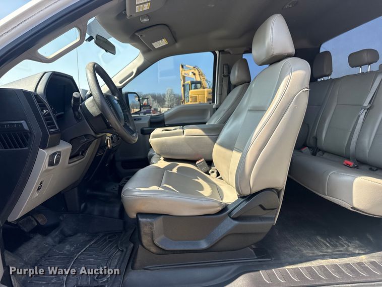 image for item DO8463 2018 Ford F150 Ext. Cab pickup truck