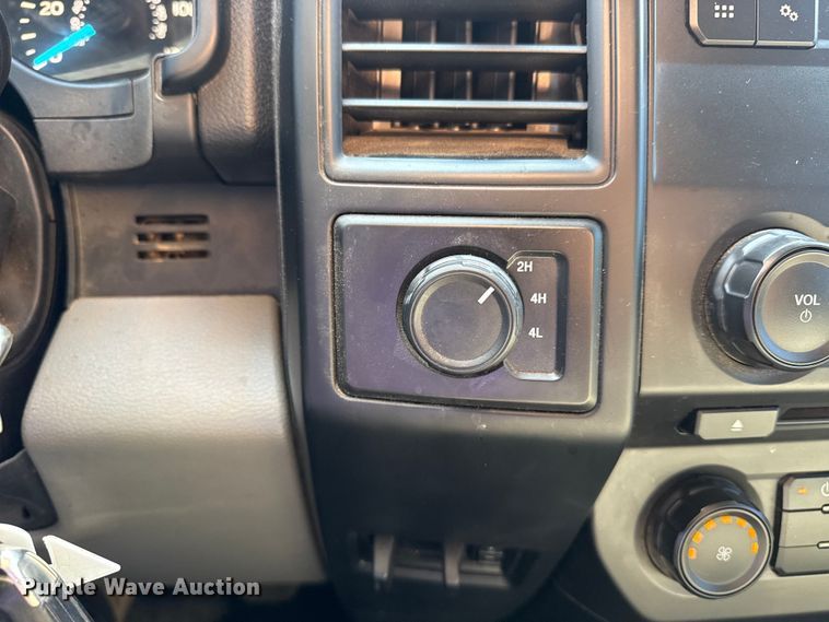 image for item DO8463 2018 Ford F150 Ext. Cab pickup truck