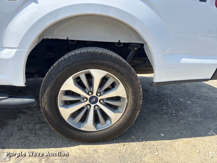 image for item DO8463 2018 Ford F150 Ext. Cab pickup truck