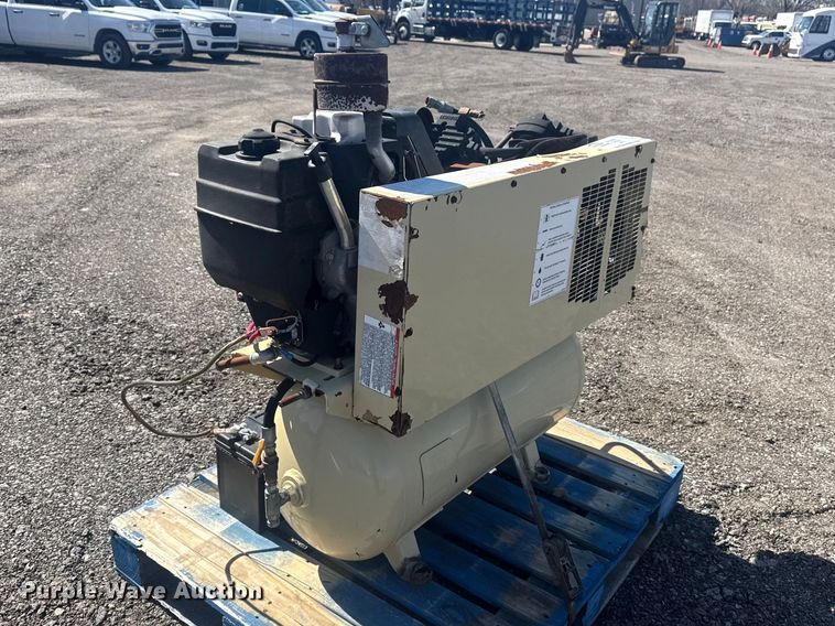 image for item DO8472 Ingersoll Rand 2575 air compressor
