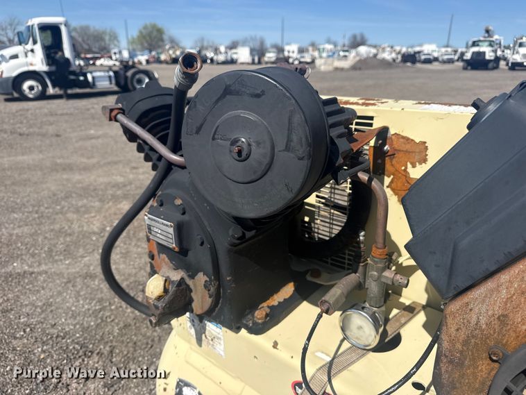 image for item DO8472 Ingersoll Rand 2575 air compressor