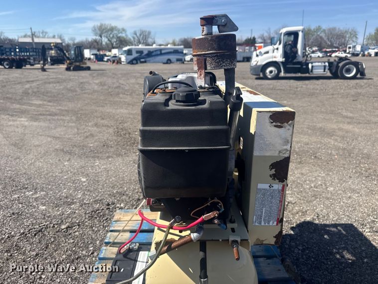 image for item DO8472 Ingersoll Rand 2575 air compressor