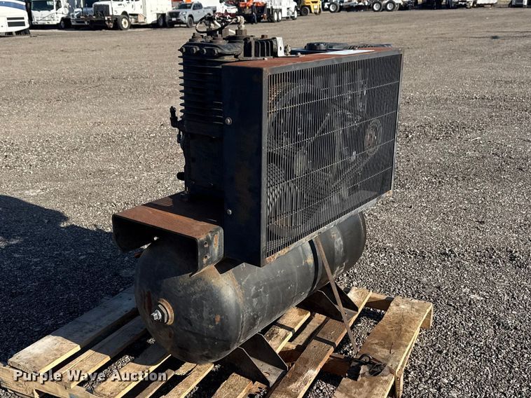 image for item DO8473 Compressed Air Systems air compressor