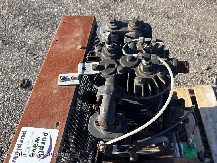 image for item DO8473 Compressed Air Systems air compressor