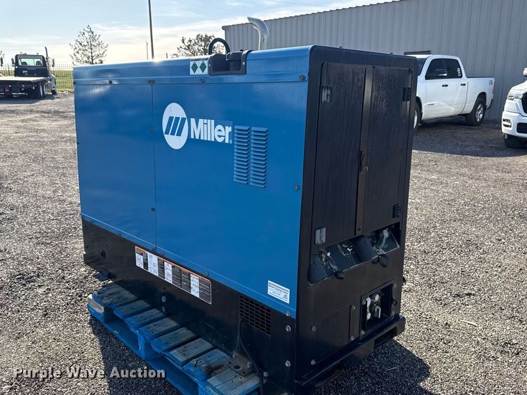 image for item DO8474 Miller Big Blue 600 Pro welder