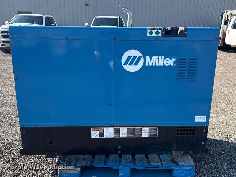 image for item DO8474 Miller Big Blue 600 Pro welder