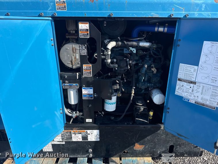 image for item DO8474 Miller Big Blue 600 Pro welder