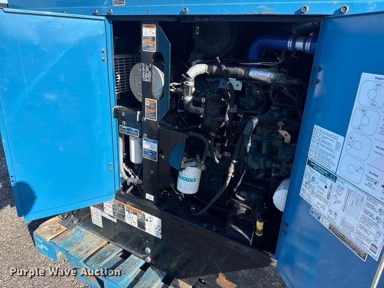 image for item DO8474 Miller Big Blue 600 Pro welder