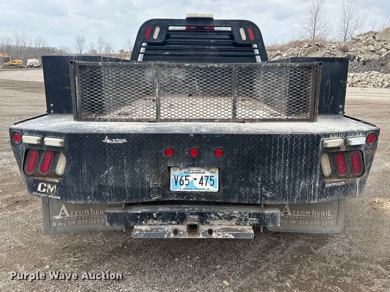 image for item DQ4361 2015 Chevrolet Silverado 3500HD Crew Cab flatbed pickup truck