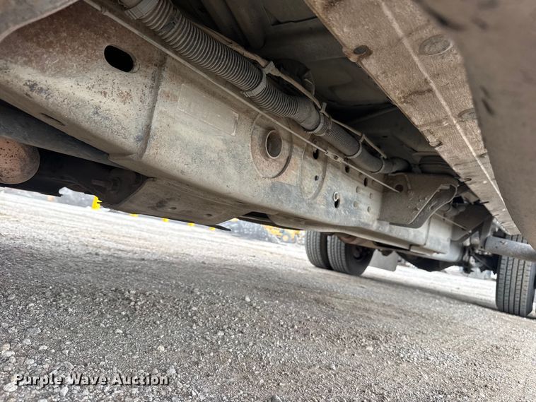 image for item DQ4361 2015 Chevrolet Silverado 3500HD Crew Cab flatbed pickup truck