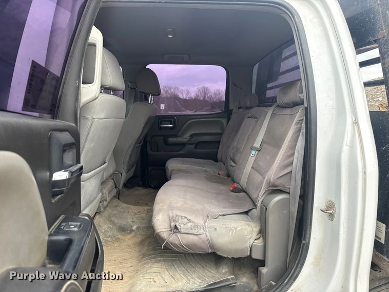 image for item DQ4361 2015 Chevrolet Silverado 3500HD Crew Cab flatbed pickup truck