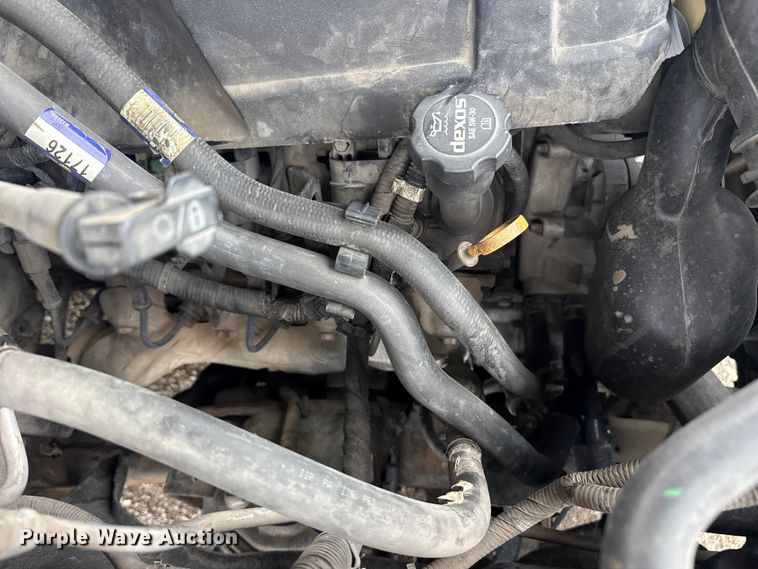 image for item DQ4361 2015 Chevrolet Silverado 3500HD Crew Cab flatbed pickup truck