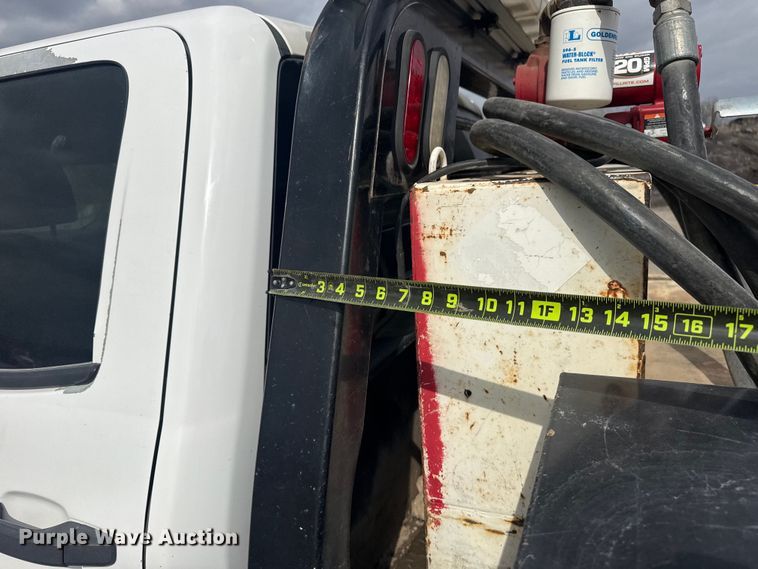 image for item DQ4362 2015 Chevrolet Silverado 3500HD Crew Cab flatbed pickup truck