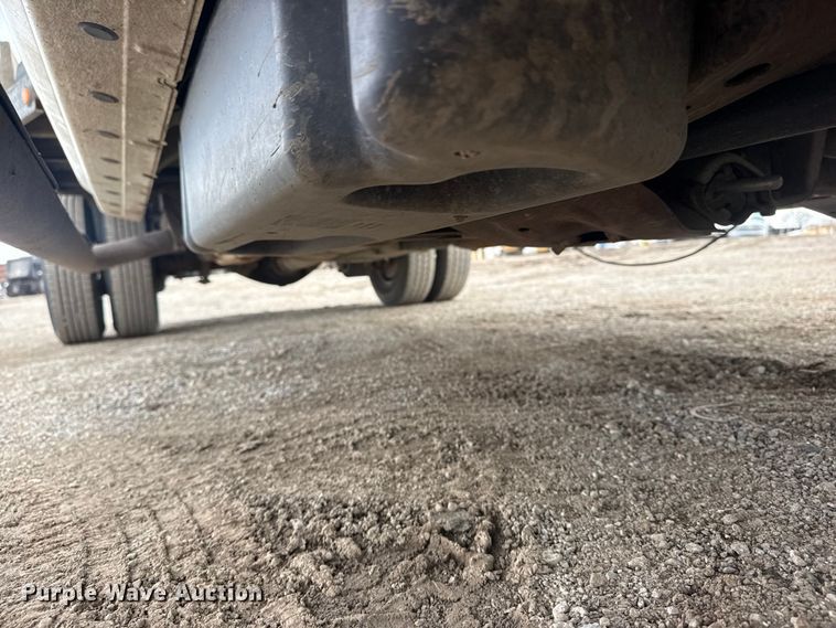 image for item DQ4362 2015 Chevrolet Silverado 3500HD Crew Cab flatbed pickup truck